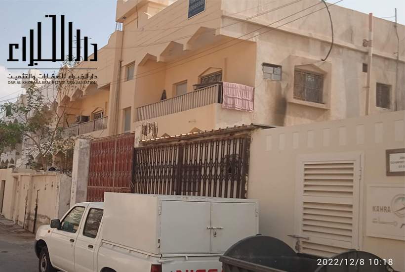 عماره للبيع بالمطار القديم